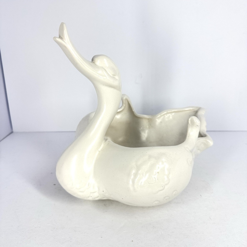 Hull USA Swan Planter White Ceramic Bird Vase Mid Century Hollywood Regency